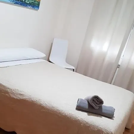 게스트하우스 Javier Sleeping Group